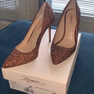 A classic pump with a sophisticated twist